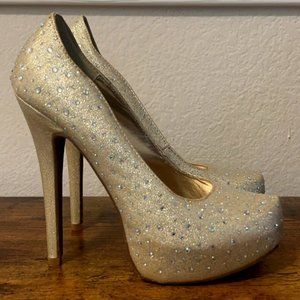 Sparkly & Rhinestone Gold Pumps